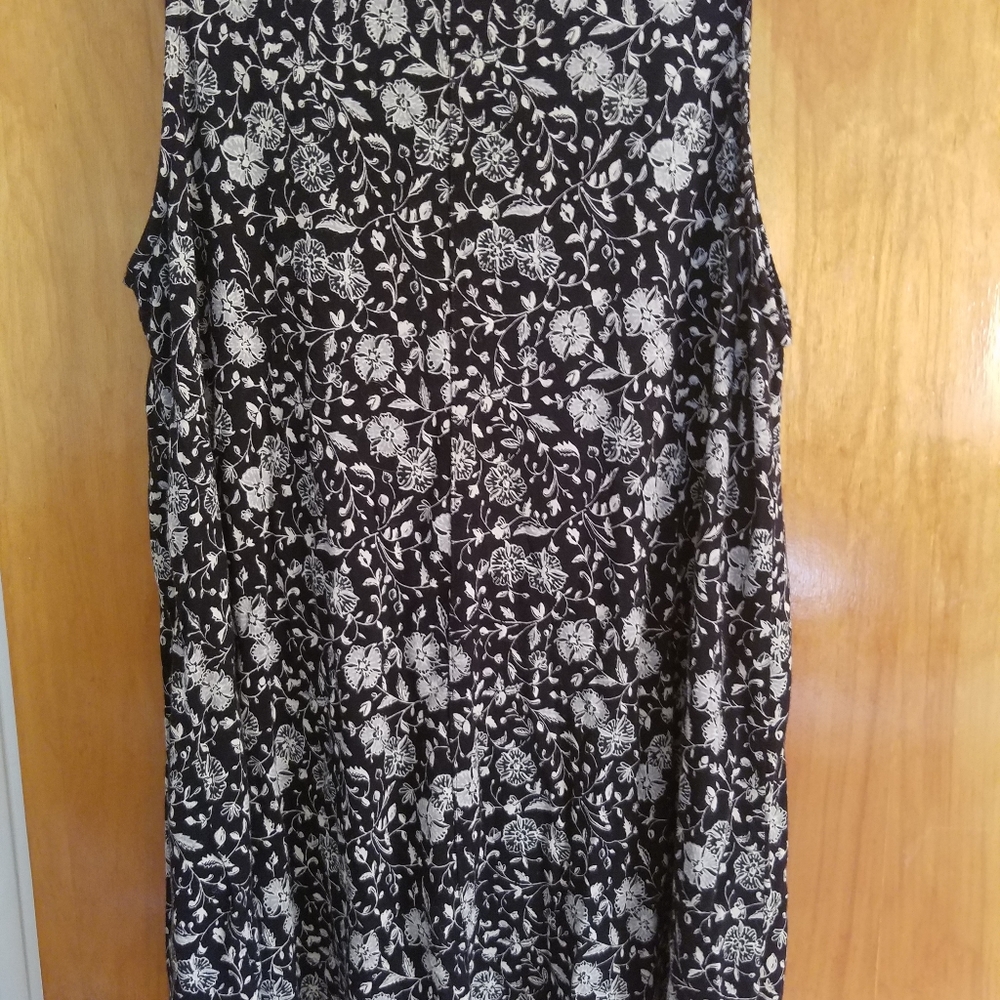 Old Navy top sleeveless swing bottom size xsmall.